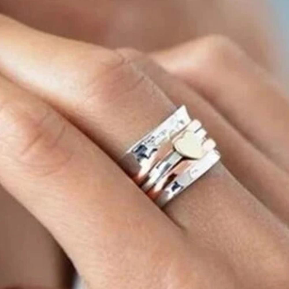 NEW! HEART RING - Picture 3 of 5